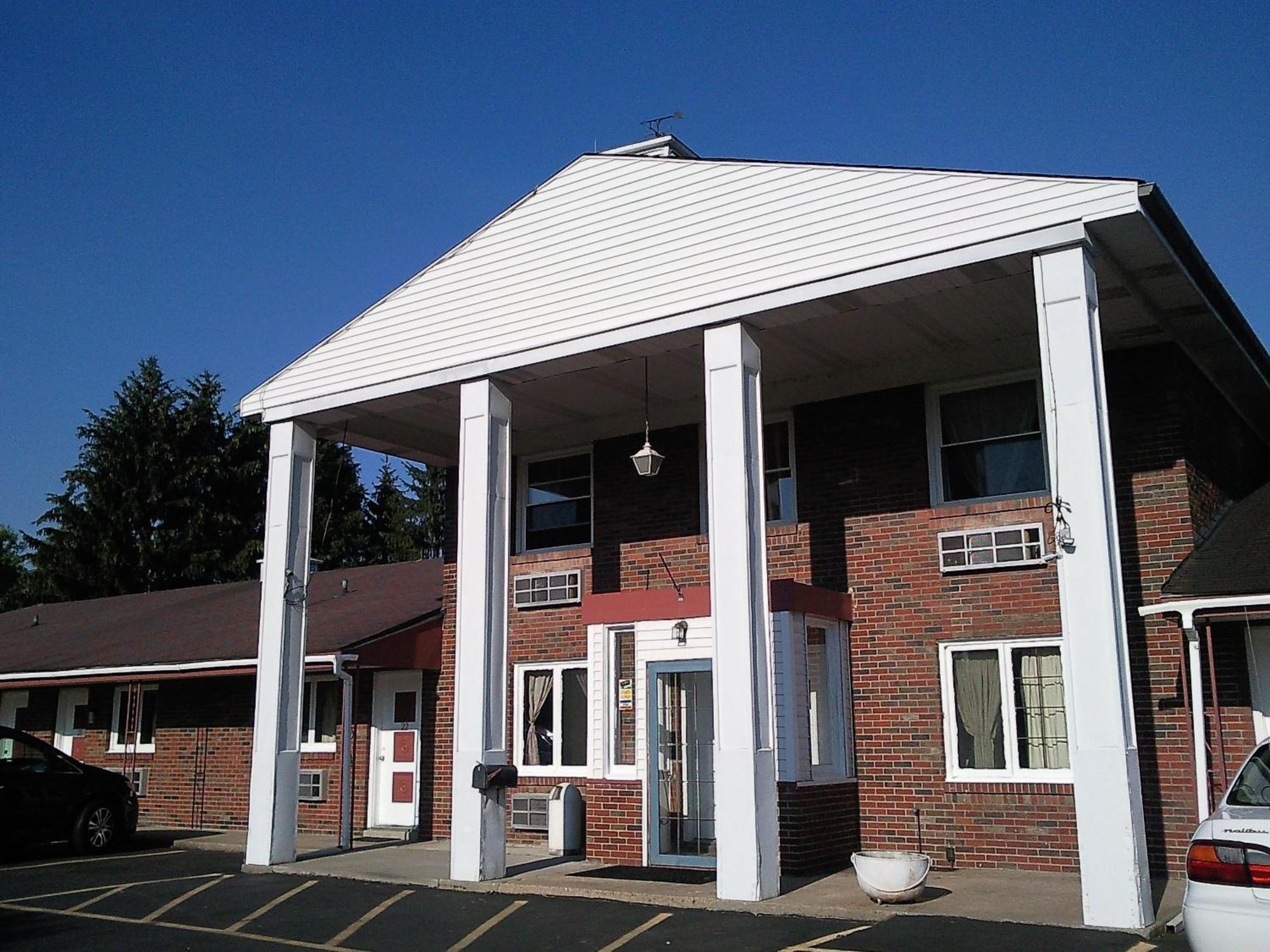 Colonial Inn Mercer-Grove City Екстер'єр фото